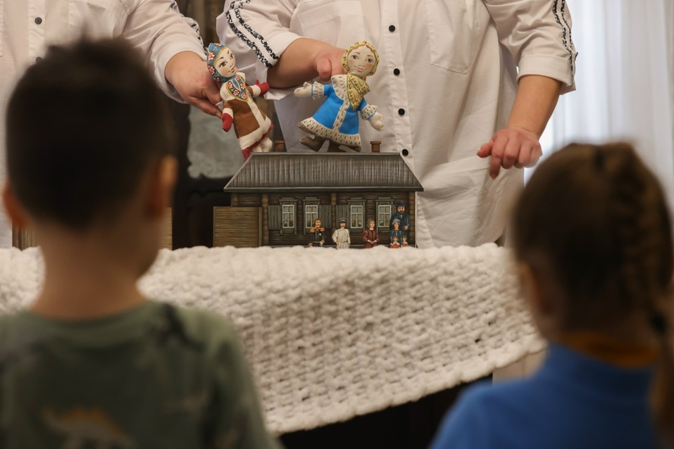 Фестиваль искусств в Красноярске. Подкаст о Сурикове и подпольное путешествие по усадьбе 1 Фестиваль искусств в Красноярске. Подкаст о Сурикове и подпольное путешествие по усадьбе 1