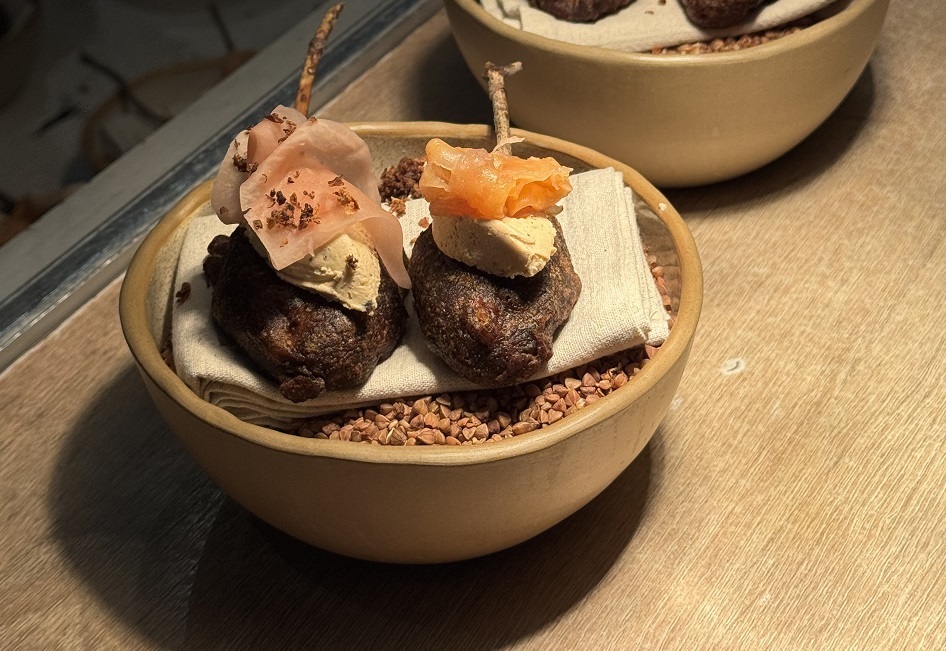 «Металл» на десерт и каша в главной роли: в Челябинске стартовал гастрофестиваль
2 «Металл» на десерт и каша в главной роли: в Челябинске стартовал гастрофестиваль
2