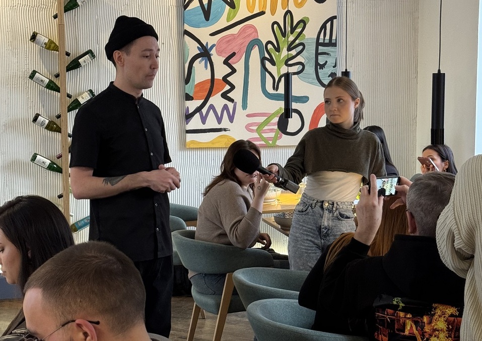 «Металл» на десерт и каша в главной роли: в Челябинске стартовал гастрофестиваль
3 «Металл» на десерт и каша в главной роли: в Челябинске стартовал гастрофестиваль
3