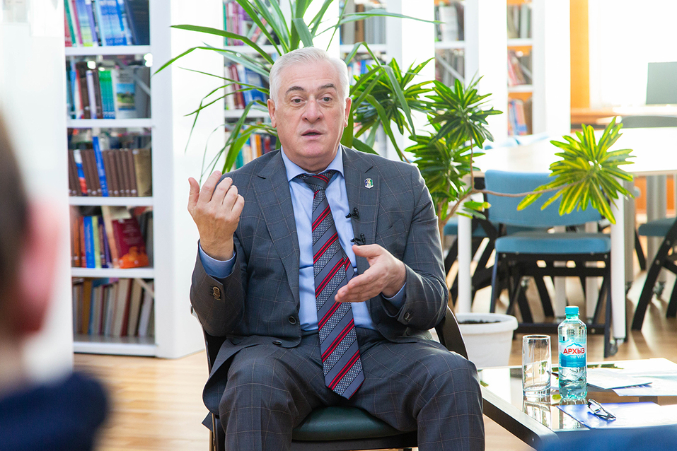 Без резких движений: Яков Силин о реформе высшего образования и вызовах глобального мира 3 Без резких движений: Яков Силин о реформе высшего образования и вызовах глобального мира 3