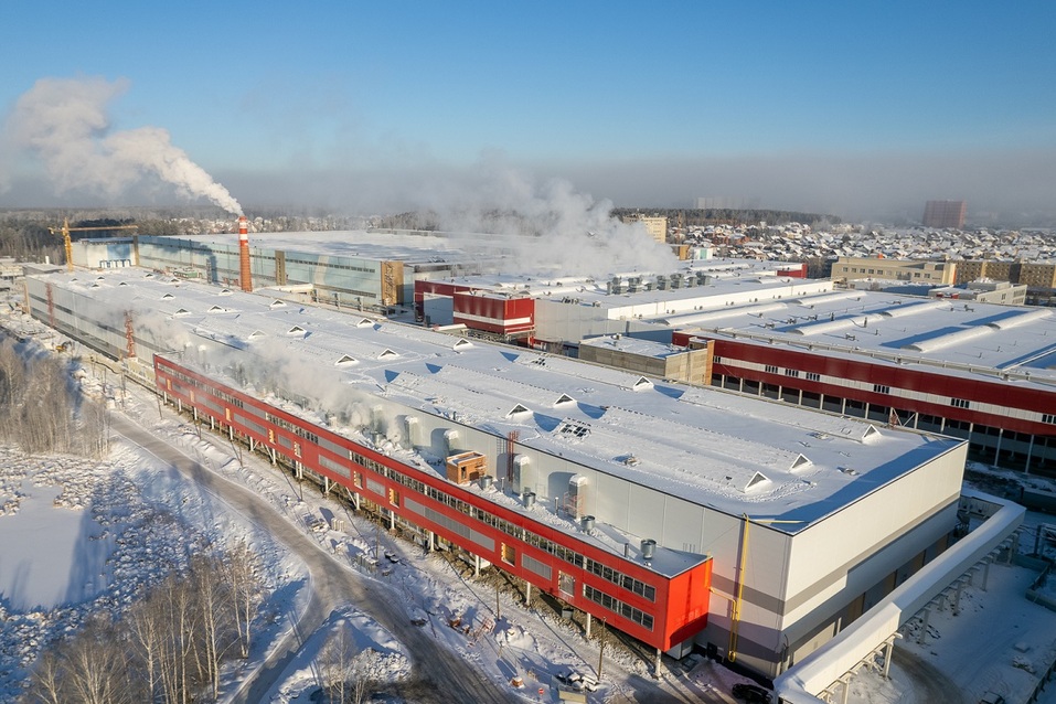В корпусе пусконаладки высокоскоростных поездов монтируют технологическое оборудование 2 В корпусе пусконаладки высокоскоростных поездов монтируют технологическое оборудование 2