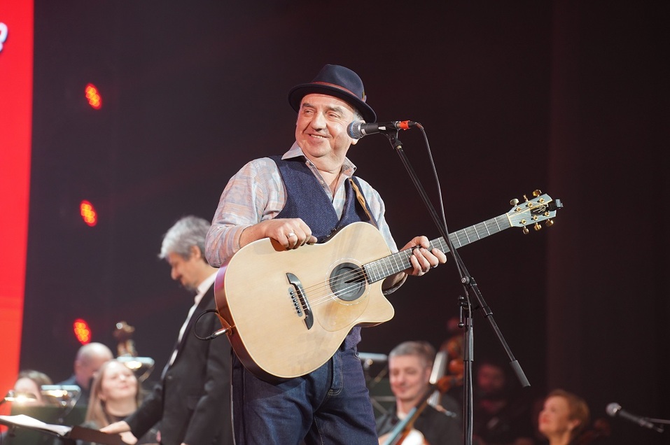 Год Уральского рока стартовал неожиданно: репортаж с галерки «Космоса» 4 Год Уральского рока стартовал неожиданно: репортаж с галерки «Космоса» 4