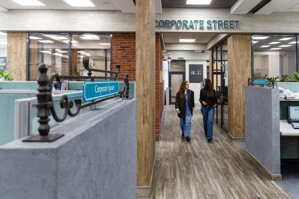 Банк Левобережный: «Мы заботимся о финансовом благополучии людей и бизнеса Сибири» 2 Банк Левобережный: «Мы заботимся о финансовом благополучии людей и бизнеса Сибири» 2