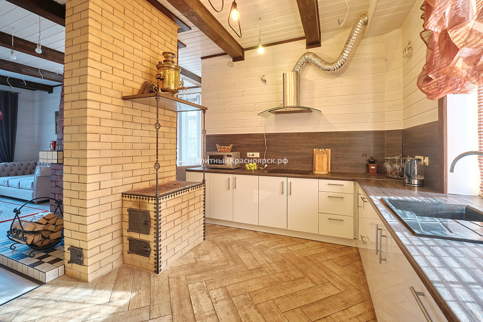 В Овсянке под Красноярском за 25 млн рублей продают коттедж с видом на Енисей 4 В Овсянке под Красноярском за 25 млн рублей продают коттедж с видом на Енисей 4