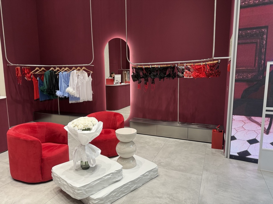 Магазин красноярского бренда одежды Intenso открылся в ТРЦ «Планета» 1 Магазин красноярского бренда одежды Intenso открылся в ТРЦ «Планета» 1