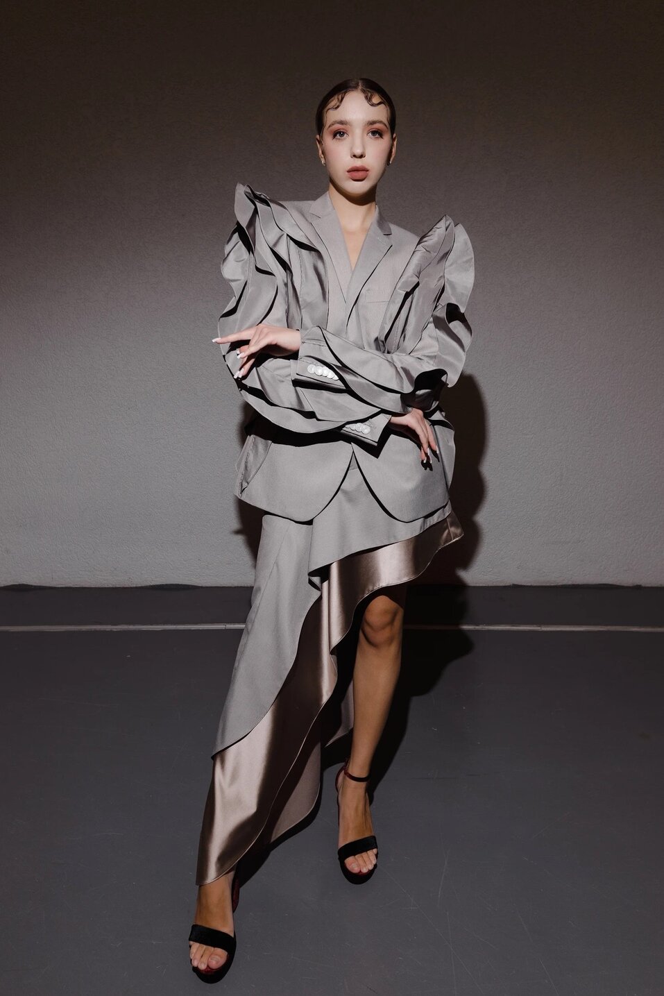 Светлана Шпадырева: «Я даю новую жизнь вещам, которые оказались невостребованными»
3 Светлана Шпадырева: «Я даю новую жизнь вещам, которые оказались невостребованными»
3