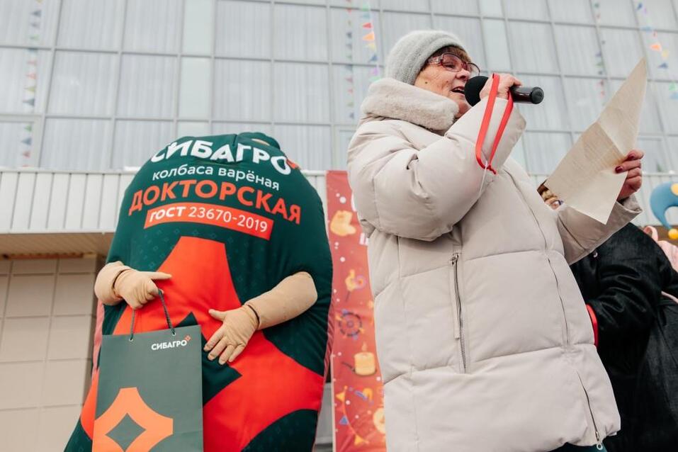 Масленица по‑криводановски: перетягивание сосисок и «Ода колбасе» 3 Масленица по‑криводановски: перетягивание сосисок и «Ода колбасе» 3