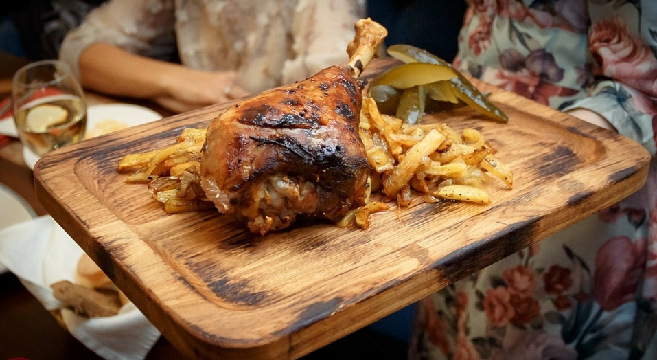 Ольга Ценнер: «Мы придумали, как после фуа-гра будем подавать гостям вареники с редькой» 11 Ольга Ценнер: «Мы придумали, как после фуа-гра будем подавать гостям вареники с редькой» 11