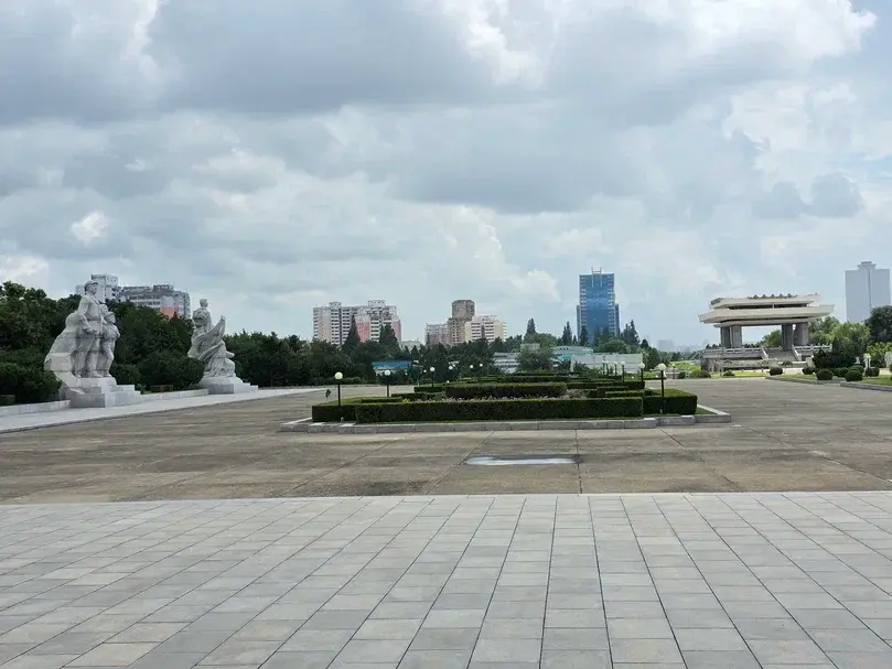 Тех, кто вырос при СССР, Пхеньян мало чем удивит, но интернет здесь есть 2 Тех, кто вырос при СССР, Пхеньян мало чем удивит, но интернет здесь есть 2