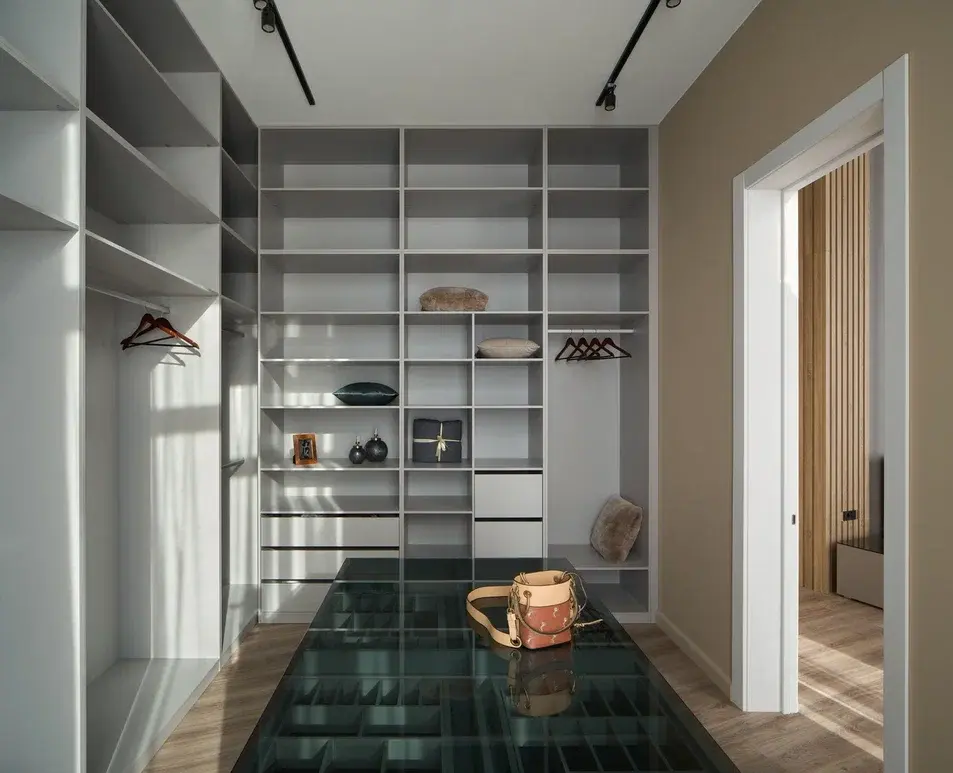 Жизнь как в кино: где уютнее — в квартире из сериала или в доме от «УГМК-Застройщик» 3 Жизнь как в кино: где уютнее — в квартире из сериала или в доме от «УГМК-Застройщик» 3