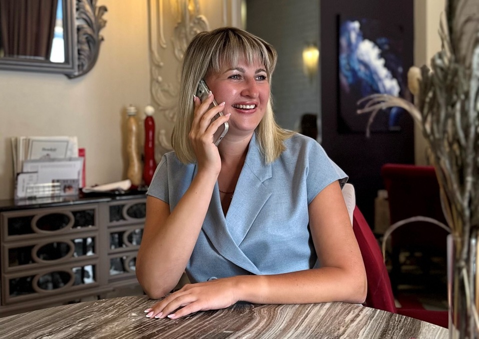 Мария Прохорова: «Для бизнеса важно, как выглядят его офлайн-точки контакта»
4 Мария Прохорова: «Для бизнеса важно, как выглядят его офлайн-точки контакта»
4