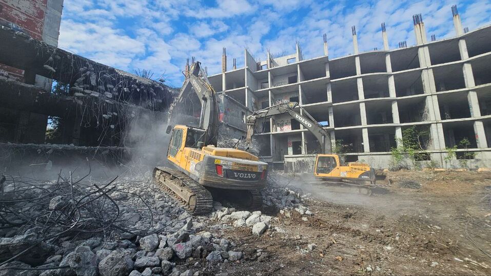 В Тюмени вместо недостроя появятся жилые дома и многоэтажная автостоянка 1 В Тюмени вместо недостроя появятся жилые дома и многоэтажная автостоянка 1