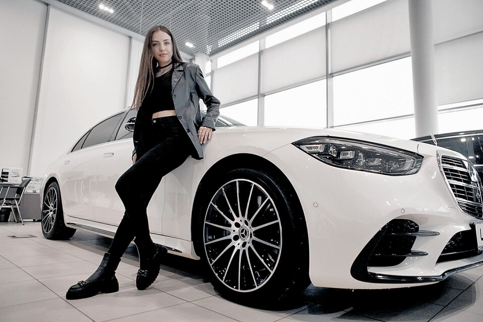 Автосалон «Центральный Премиум» Автосалон «Центральный Премиум»