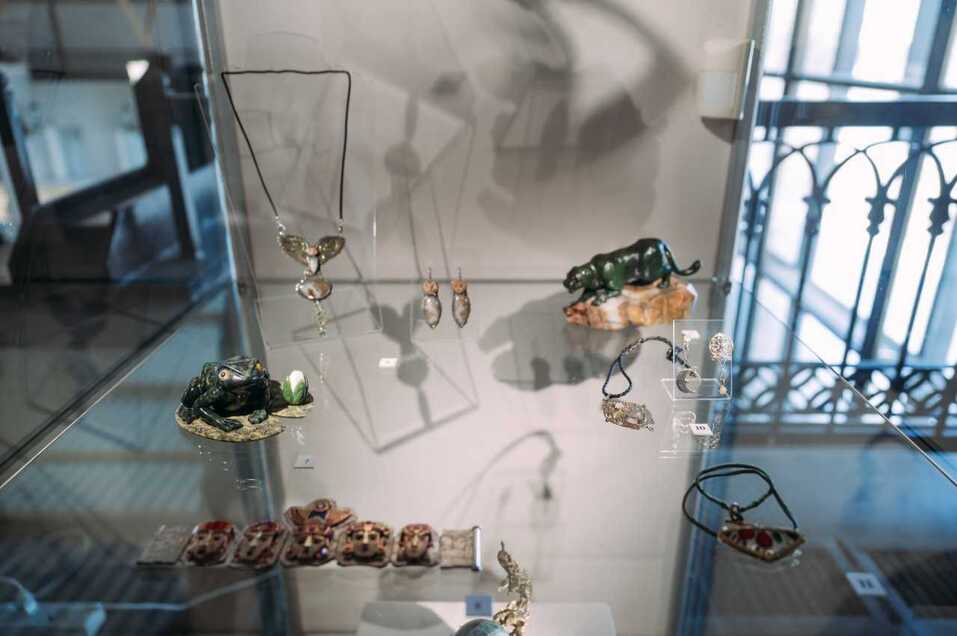 Выставка XV конкурса «Наследники Данилы-Мастера» открылась в Екатеринбургском музее ИЗО 2 Выставка XV конкурса «Наследники Данилы-Мастера» открылась в Екатеринбургском музее ИЗО 2