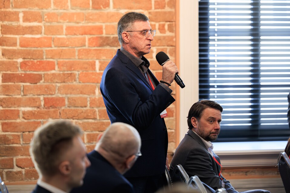 «Бизнес-синтез: от микро до макро»: как в Екатеринбурге прошел деловой форум DK.RU 3 «Бизнес-синтез: от микро до макро»: как в Екатеринбурге прошел деловой форум DK.RU 3