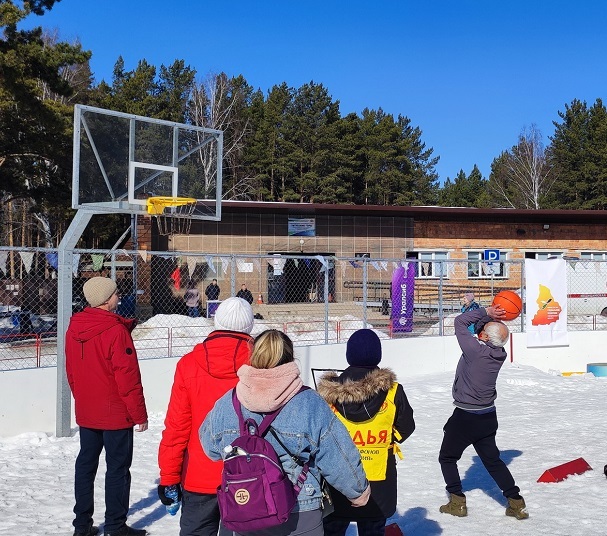 Банк Уралсиб в Екатеринбурге поддержал физкультурно-оздоровительный фестиваль «Задор-фест» 1 Банк Уралсиб в Екатеринбурге поддержал физкультурно-оздоровительный фестиваль «Задор-фест» 1
