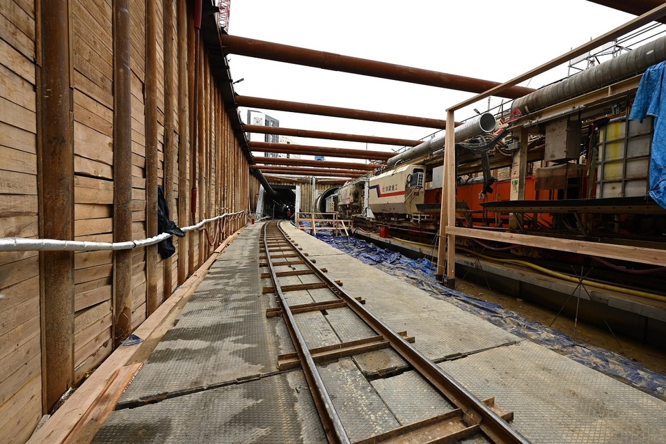 Челябинские строители метротрама рассказали о сложности работы в тоннелях 1 Челябинские строители метротрама рассказали о сложности работы в тоннелях 1