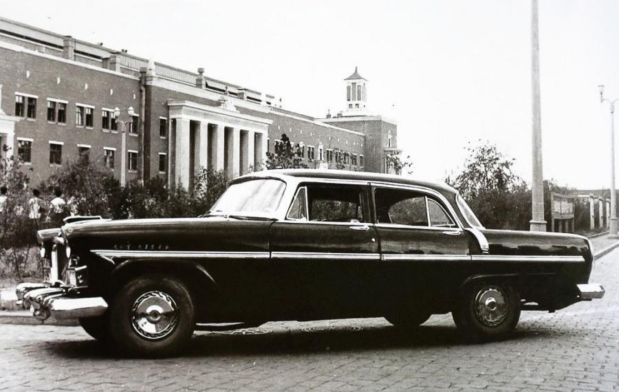 Hongqi: от символа государственной мощи до глобального премиального автомобильного бренда 1 Hongqi: от символа государственной мощи до глобального премиального автомобильного бренда 1