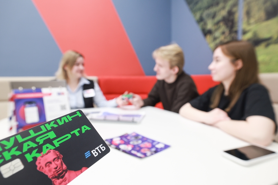 Всеволод Евстигнеев: «Мы строим банк, который приходит к клиенту сам» 1 Всеволод Евстигнеев: «Мы строим банк, который приходит к клиенту сам» 1