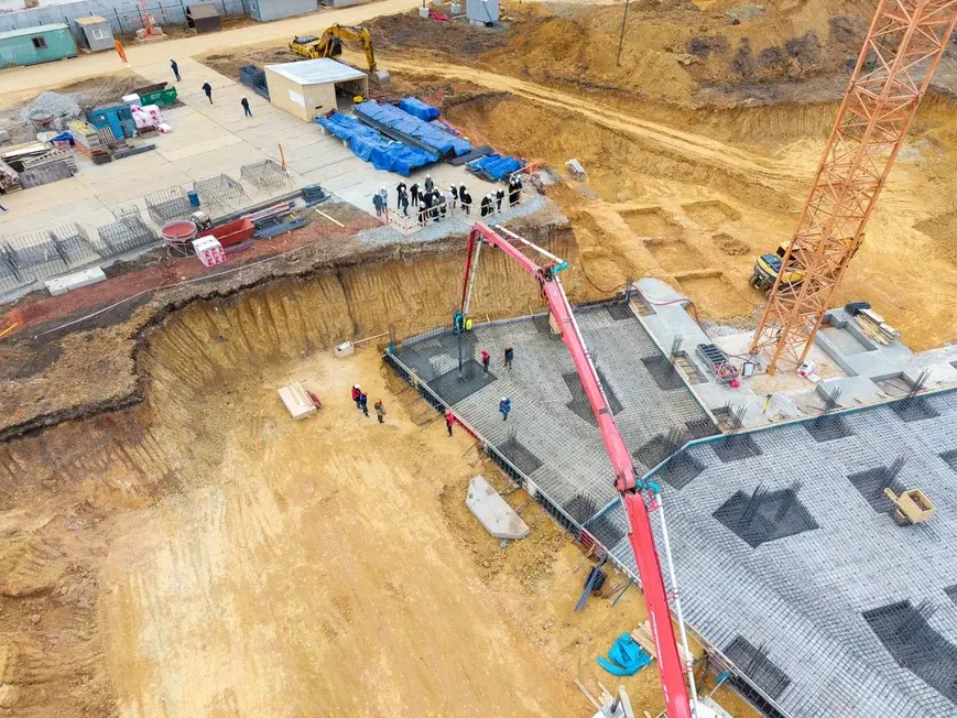 На бывшей промплощадке Уралмашзавода началось строительство первого объекта нового района 1 На бывшей промплощадке Уралмашзавода началось строительство первого объекта нового района 1