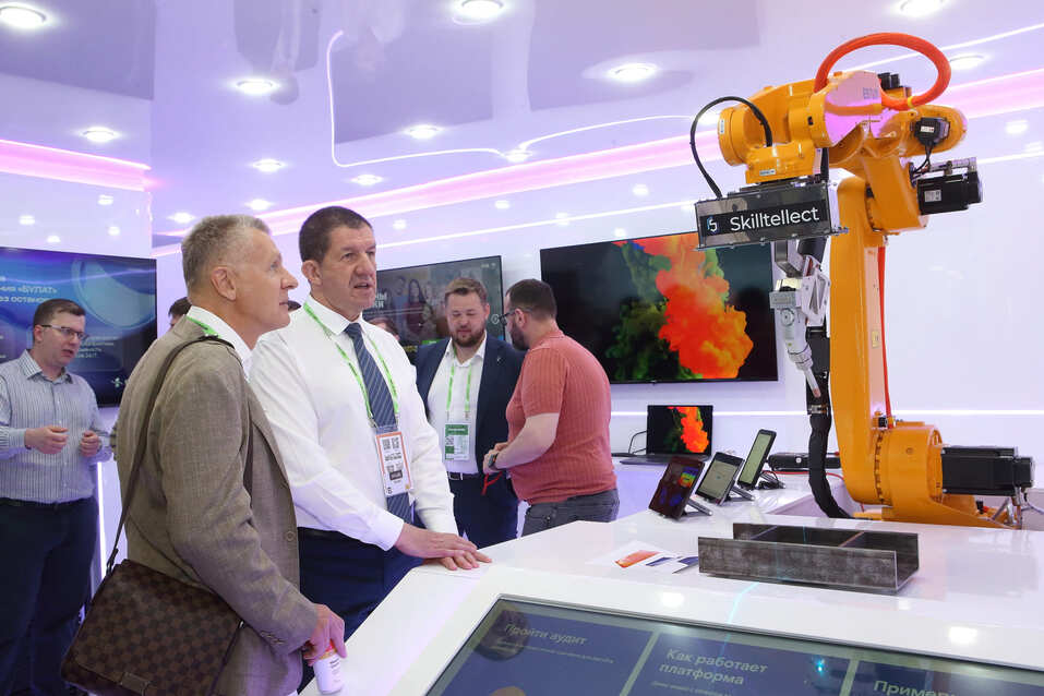 «Ростелеком» на ЦИПР: от телеком-оператора к интегратору промышленной автоматизации 1 «Ростелеком» на ЦИПР: от телеком-оператора к интегратору промышленной автоматизации 1