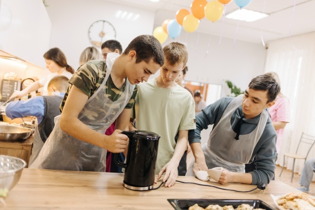 РМК выдал гранты до 500 тыс. руб. волонтерам из четырех регионов: на что их потратят 3 РМК выдал гранты до 500 тыс. руб. волонтерам из четырех регионов: на что их потратят 3