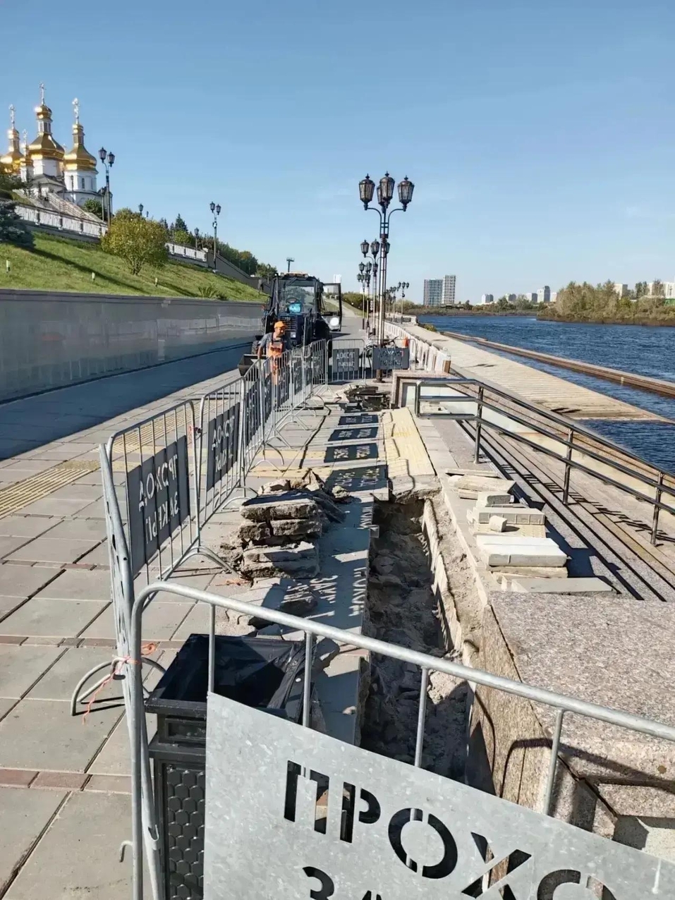 Летний паводок повредил нижние уровни городской набережной Тюмени 3 Летний паводок повредил нижние уровни городской набережной Тюмени 3