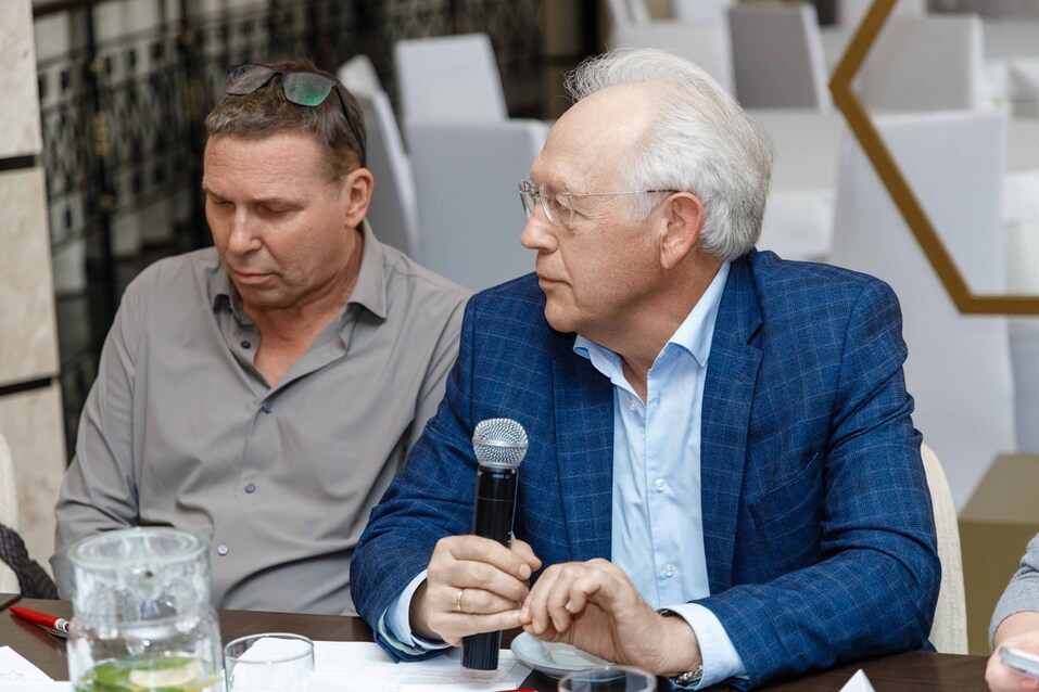 «Деловой квартал» назвал еще шесть имен номинантов премии «Человек года»-2026 42 «Деловой квартал» назвал еще шесть имен номинантов премии «Человек года»-2026 42
