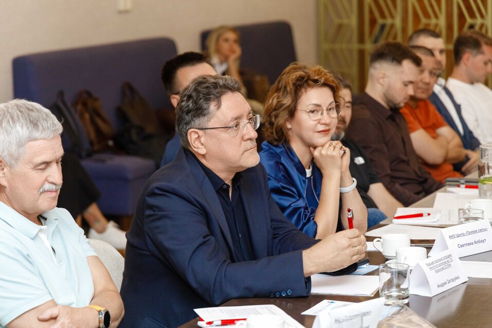 «Деловой квартал» назвал еще шесть имен номинантов премии «Человек года»-2026 43 «Деловой квартал» назвал еще шесть имен номинантов премии «Человек года»-2026 43