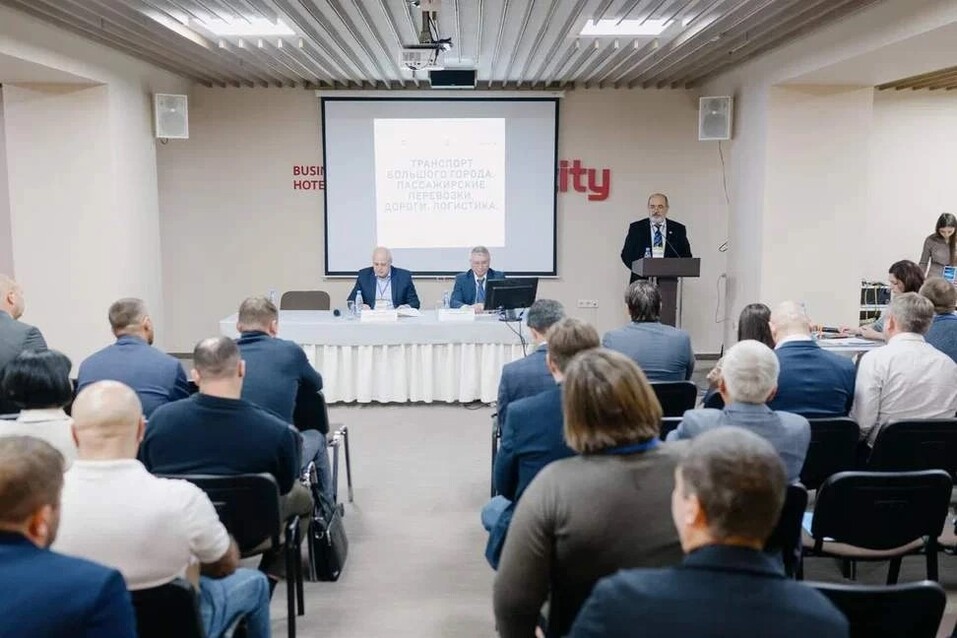 Транспорт будущего: выставка-форум в Челябинске соберет лидеров отрасли
2 Транспорт будущего: выставка-форум в Челябинске соберет лидеров отрасли
2