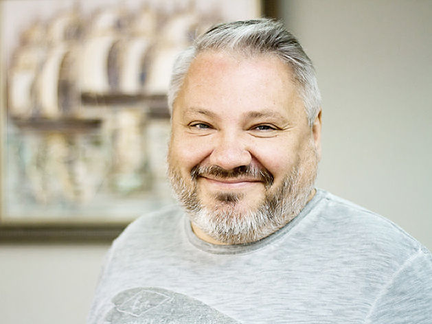 «Все мои деньги уходят на создание собственного государства», — Антон Баков