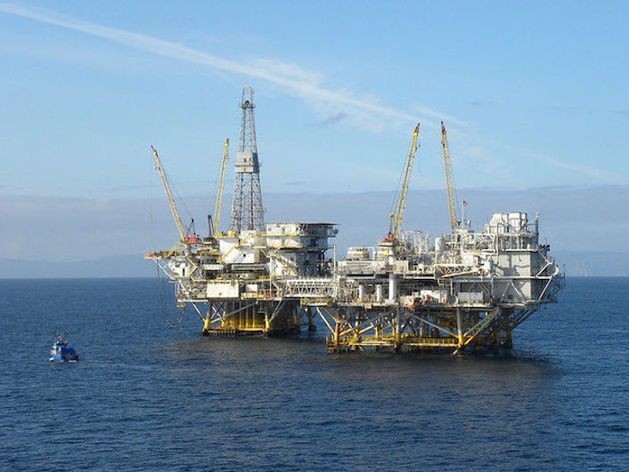 «Cамое сильное падение с войны в Персидском заливе». На рынке нефти начались ценовые войны