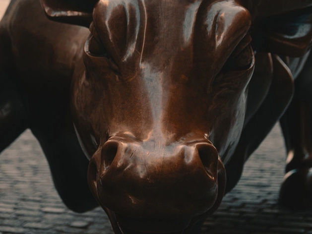 Глобальные индексы растут: как вакцинация помогает восстановлению экономики и рынков