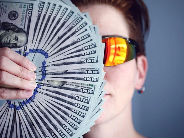 Рынок труда восстанавливается, стоимость акций растет: полезный дайджест для инвестора