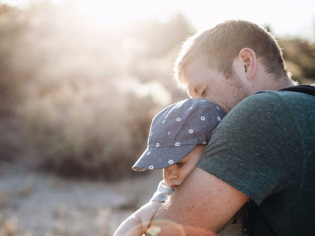 Счастливые отцы: как дети влияют на успех и карьеру родителей
