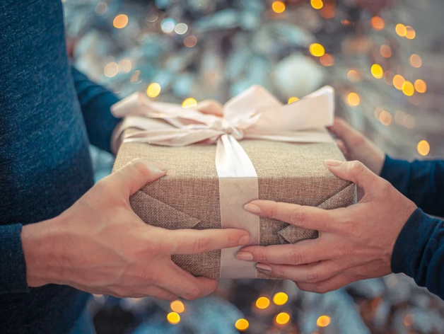 Сбербанк дарит клиентам новогодние скидки 