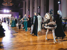 Коллекции ЮД CHAMOVSKIKH блистали на международном fashion-показе в Санкт-Петербурге