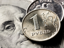 «Высокие политические риски»: эксперты сделали прогноз по курсу рубля на февраль