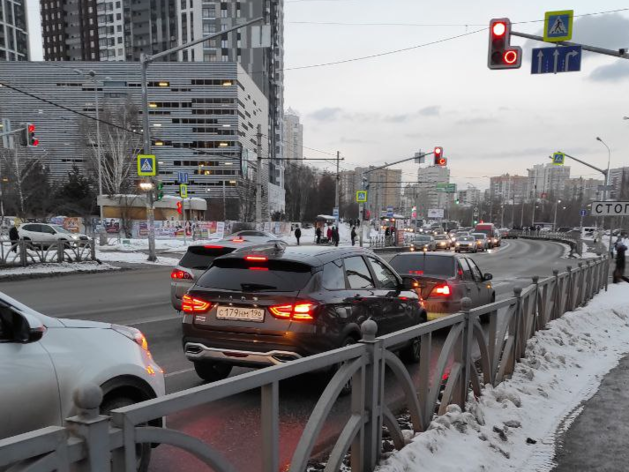Покупать нечего: на Среднем Урале стали реже регистрировать автомобили