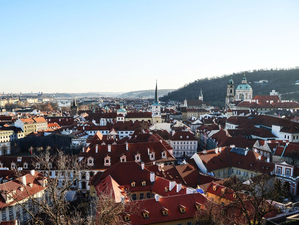 Правительство Чехии одобрило продление запрета на выдачу виз русским еще на год