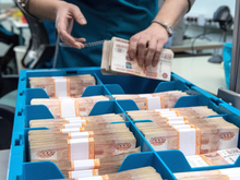 Банки Швейцарии проверяют и закрывают счета россиян