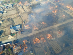В Сосьве Свердловской области за ночь сгорело более 90 домов, один человек погиб