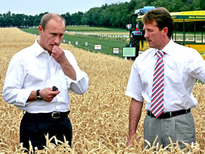 Путин потребовал немедленно вернуть SWIFT Россельхозбанку в обмен на еду
