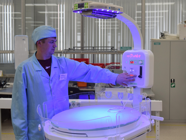 Уральский завод модернизировал оборудование, которое помогает новорожденным выжить