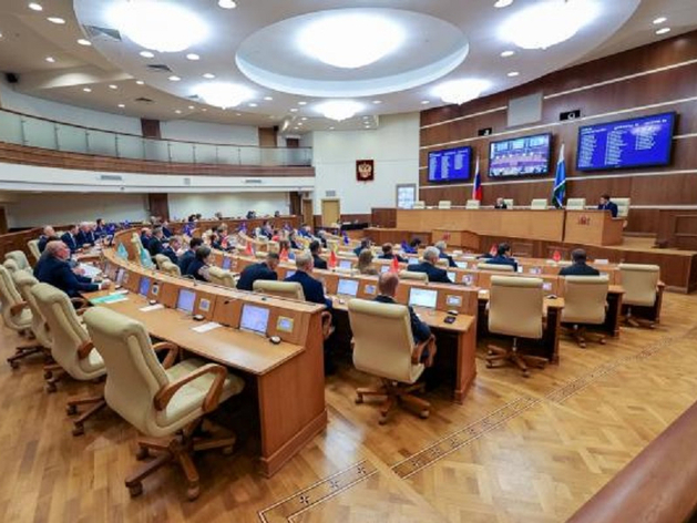 Евгений Куйвашев пообещал увеличить в 2024 г. расходы на социалку