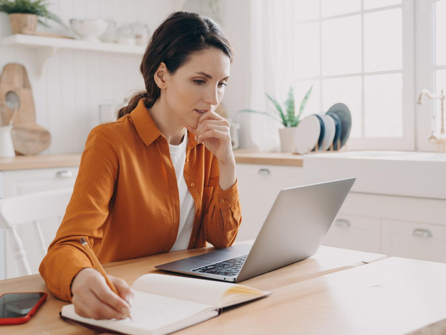 14,2 млн «неформально» работающих: каждый пятый россиянин «ушел в подполье» 