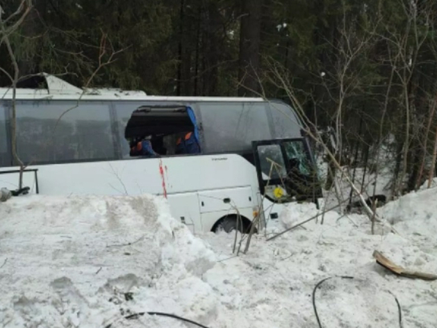Под Екатеринбургом произошла смертельная авария с участием автобуса с детьми