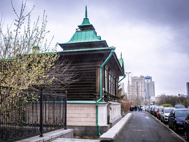 В Екатеринбурге отремонтируют старинное здание, где жил писатель Мамин-Сибиряк