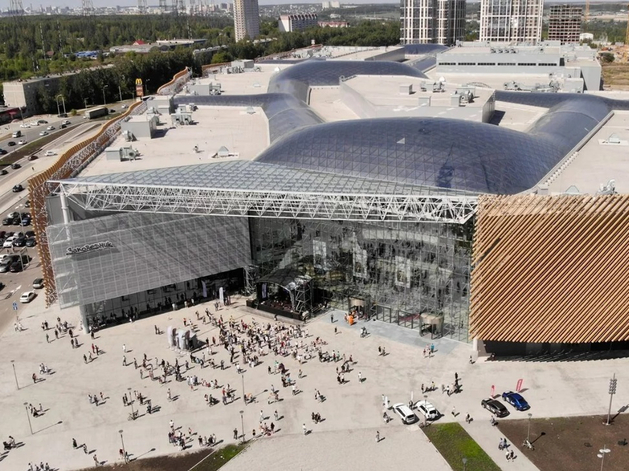 В ТРЦ «Veer Mall» появились объявления о новой станции метро