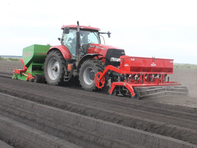 Свердловская область выделит более 500 млн руб. на закупку сельхозтехники для аграриев 